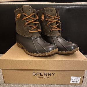 Women’s Sperry Saltwater Rain Boots {sz 8}